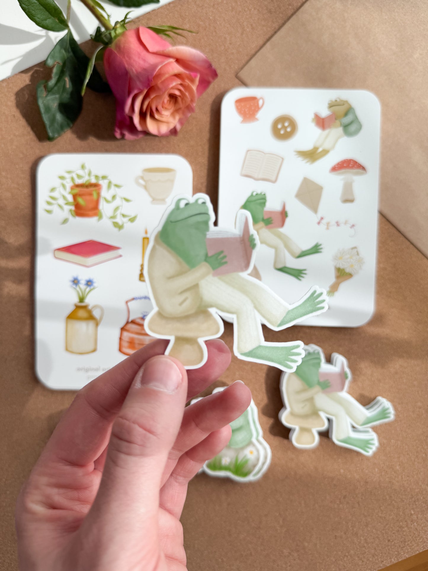 Frog Reading Sticker