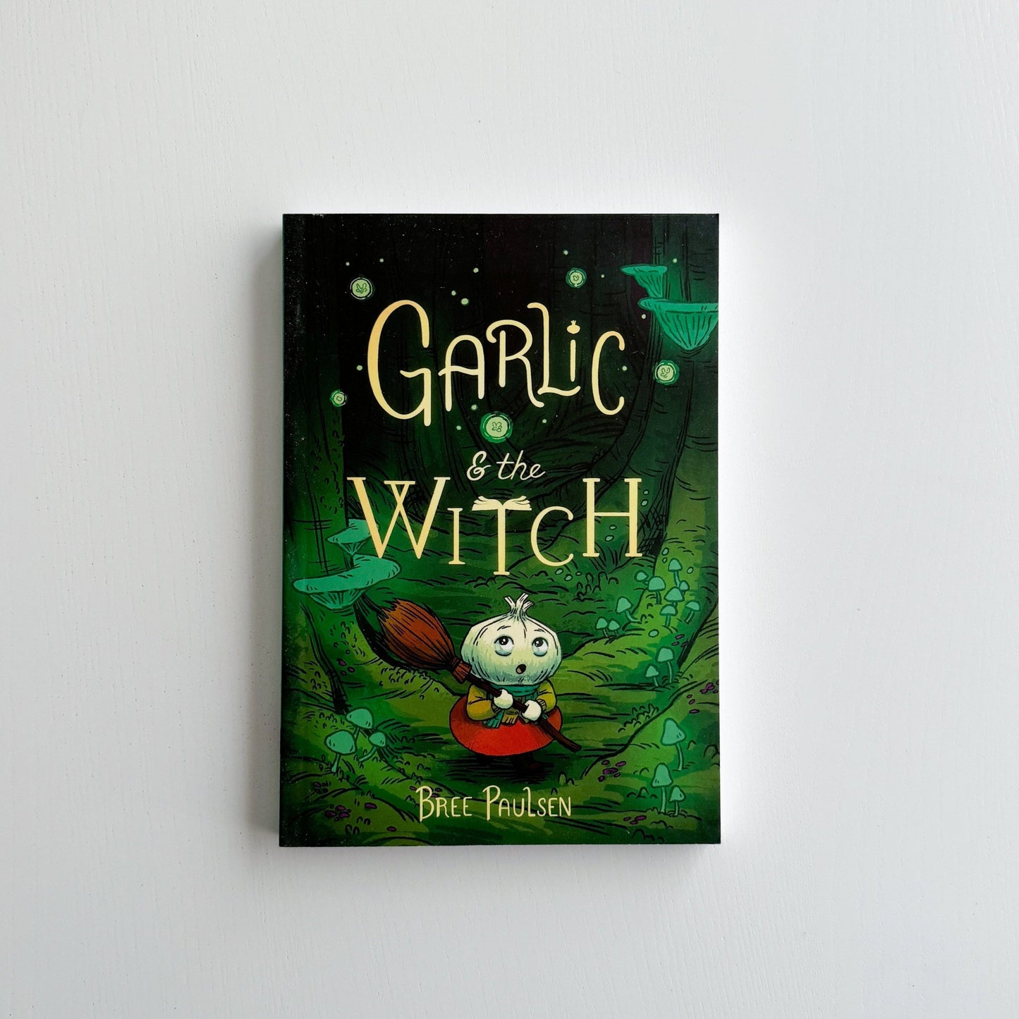 Garlic & the Witch: A Graphic Novel