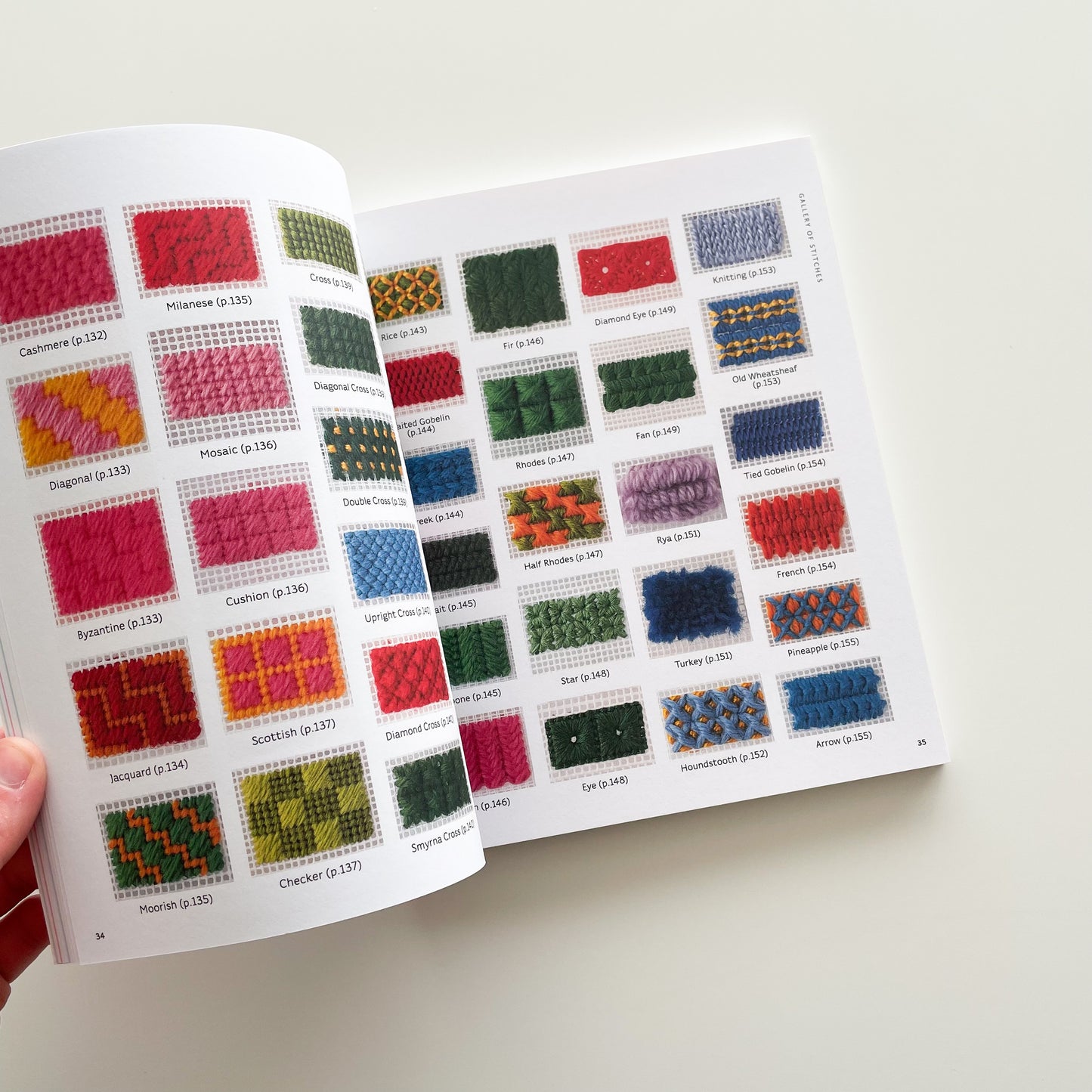 DK Embroidery: The Ideal Guide to Stitching, Whatever Your Level of Expertise