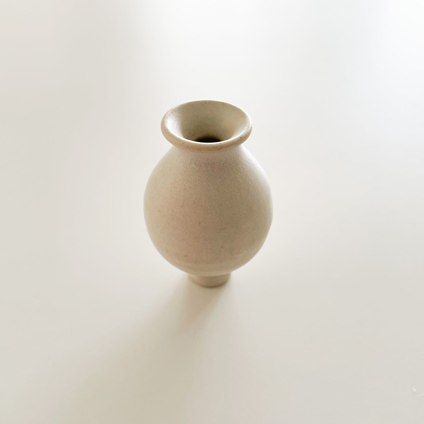 Grimm's Celebration Ring Vase