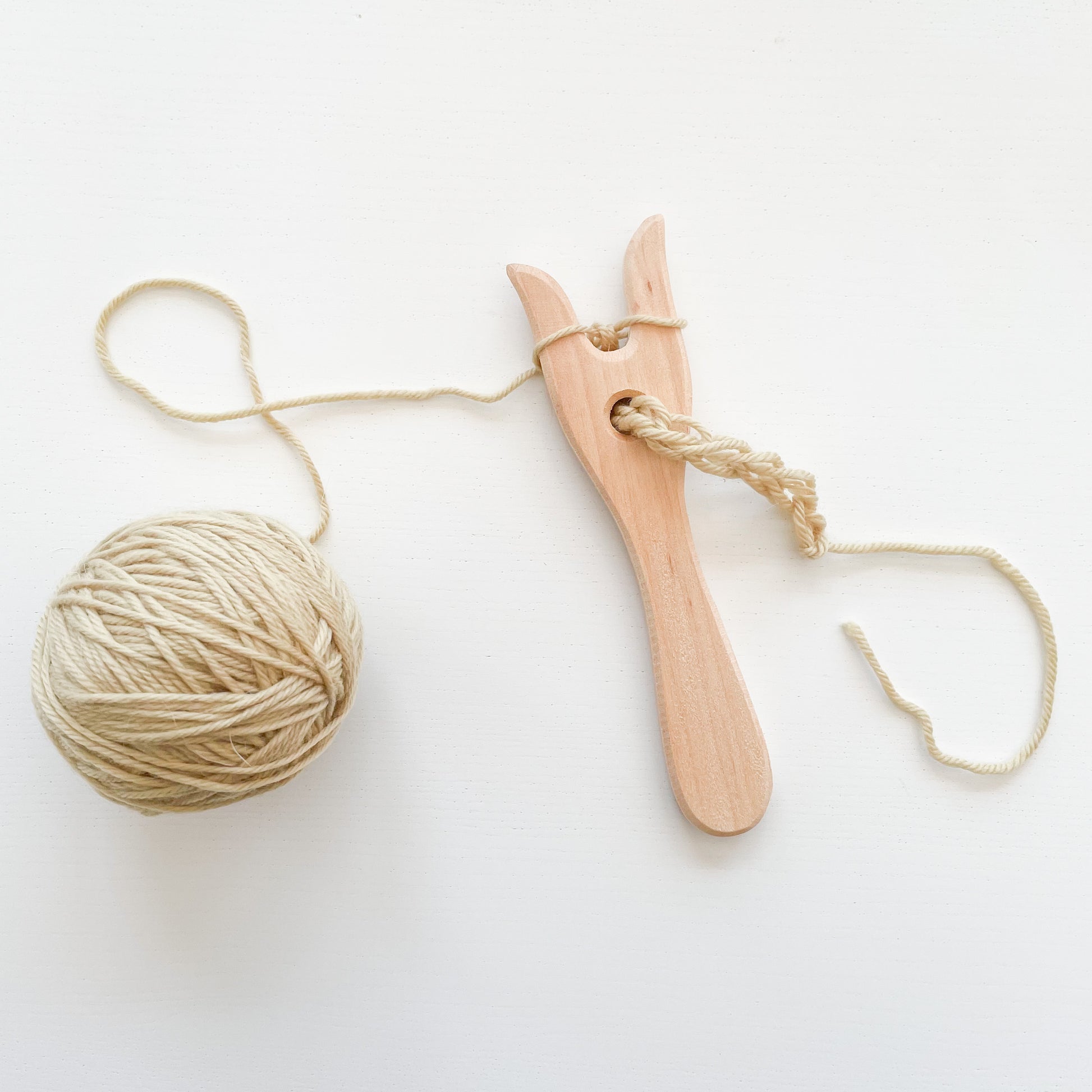 Introduction to the world of knitting - Lucet knitting fork